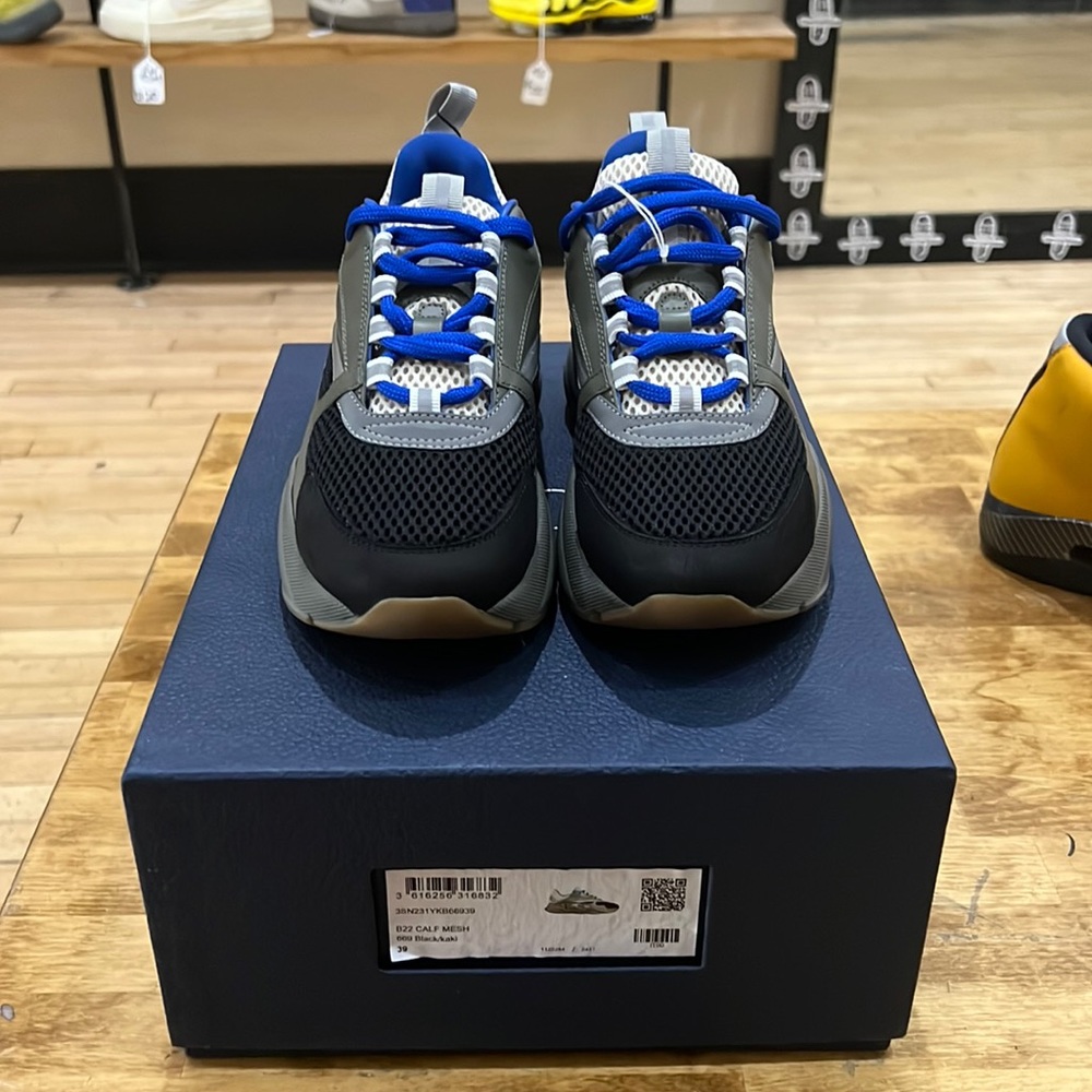 Brand new Christian Dior B22 size 39 blue and olive